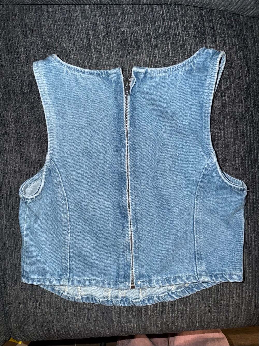 The Lay Wore Light Wash Denim Crop Top – Size Small